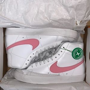 Nike blazer mid